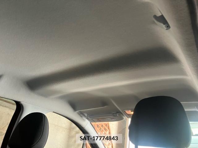Peugeot 208 2017-06 6911078-16