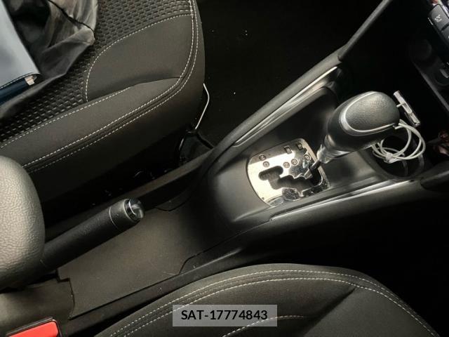 Peugeot 208 2017-06 6911078-24
