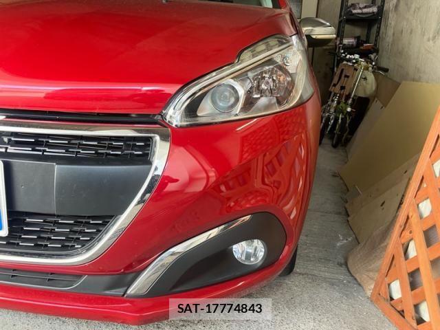 Peugeot 208 2017-06 6911078-3