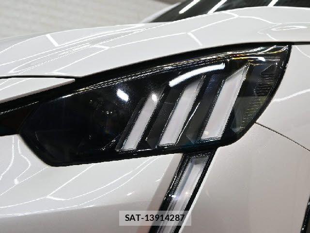 Peugeot 208 2021-05 6911079-18