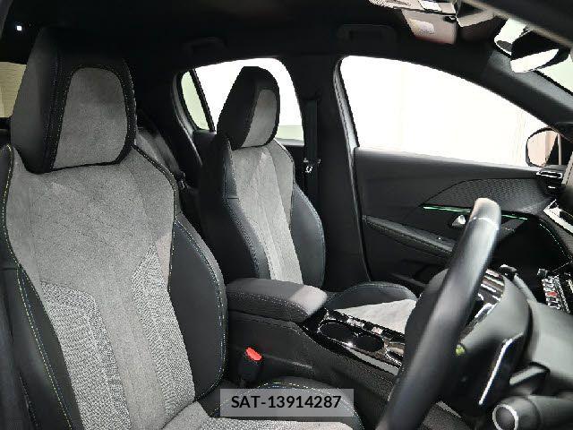Peugeot 208 2021-05 6911079-26