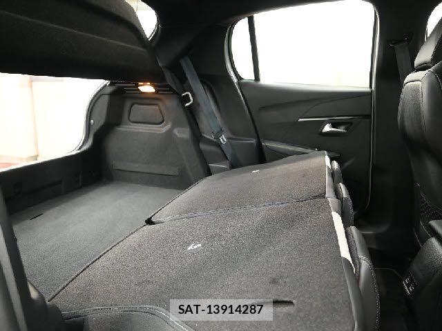 Peugeot 208 2021-05 6911079-29