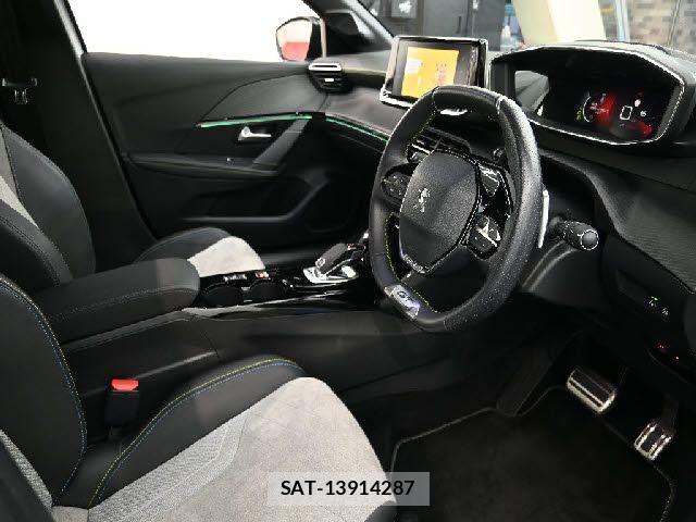 Peugeot 208 2021-05 6911079-3