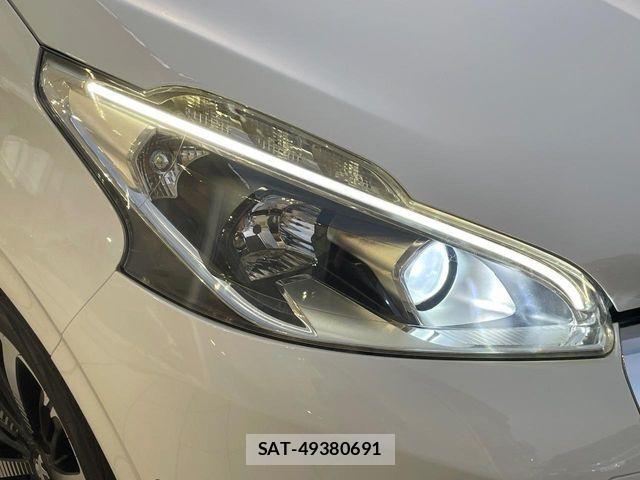 Peugeot 208 2018-08 6997086-11