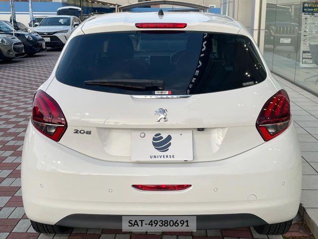 Peugeot 208 2018-08 6997086-14