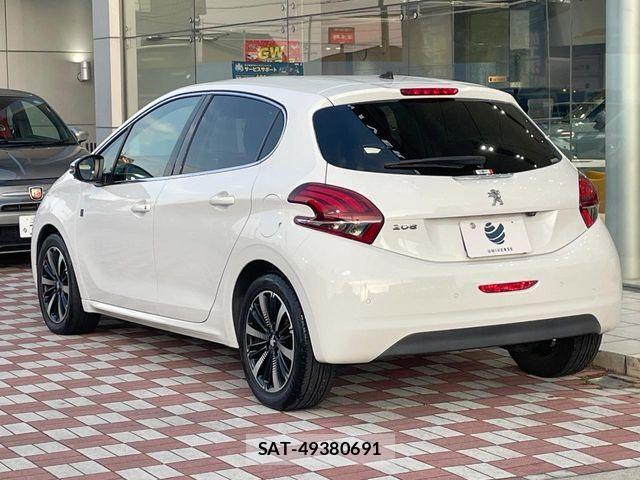 Peugeot 208 2018-08 6997086-16
