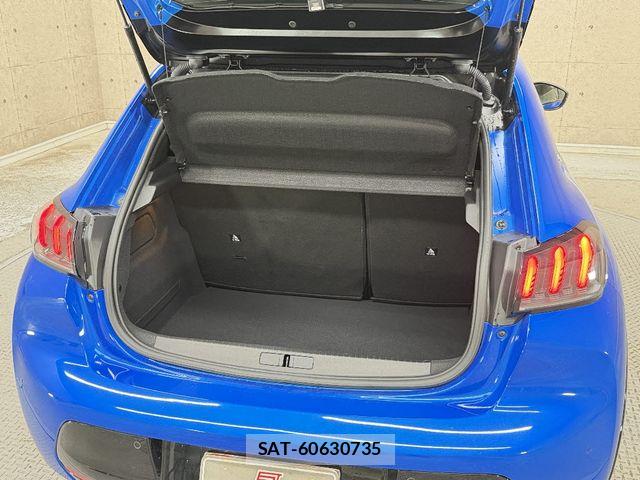 Peugeot 208 2021-03 6997085-12