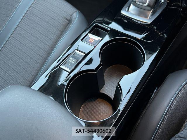 Peugeot 208 2020-12 7060198-16
