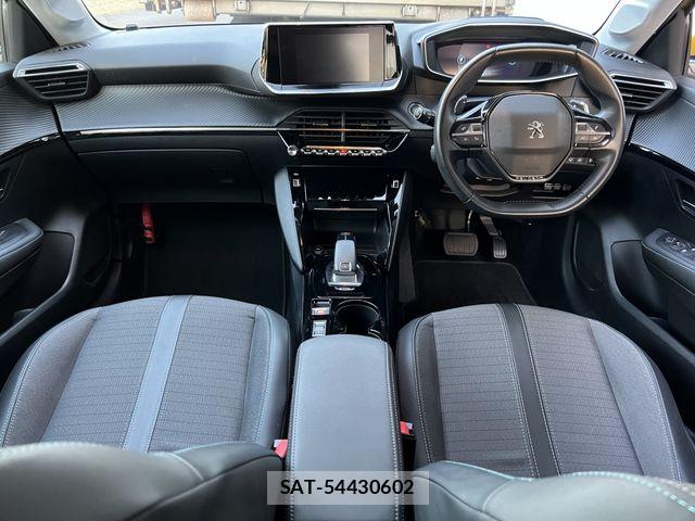 Peugeot 208 2020-12 7060198-2