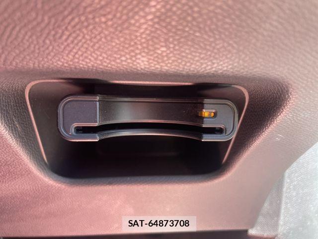 Peugeot 208 2021-01 7216337-23