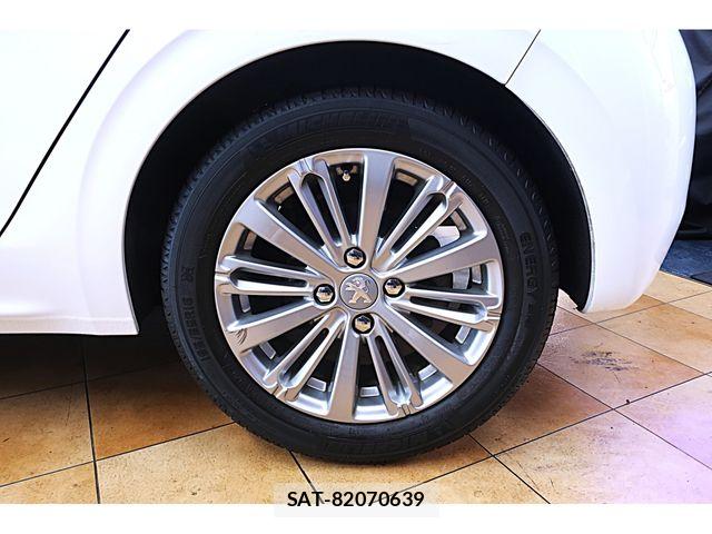 Peugeot 208 2017-02 7223449-11