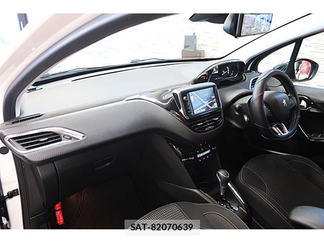 Peugeot 208 2017-02 7223449-15
