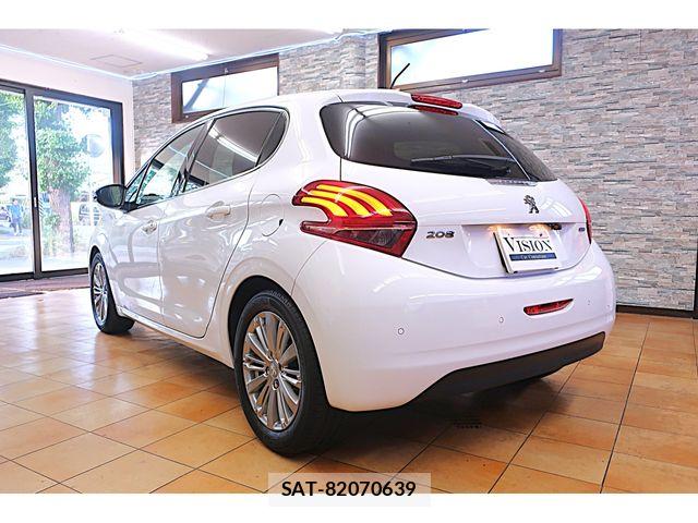 Peugeot 208 2017-02 7223449-6