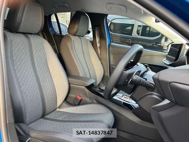 Peugeot 208 2025-03 7223453-8