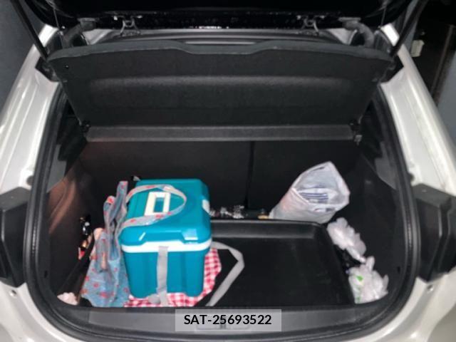 Peugeot 208 2022-08 7223454-11