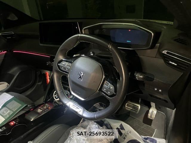 Peugeot 208 2022-08 7223454-15