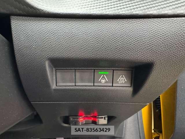 Peugeot 208 2023-03 7223451-11