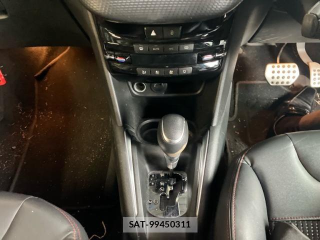 Peugeot 208 2019-06 7251896-17