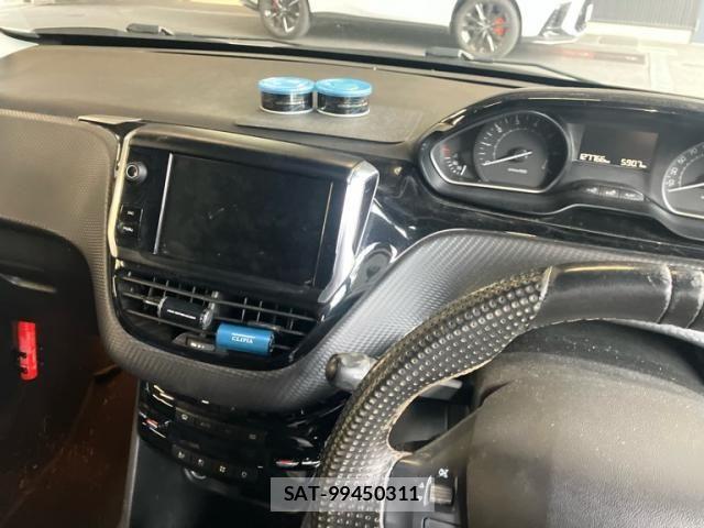 Peugeot 208 2019-06 7251896-18