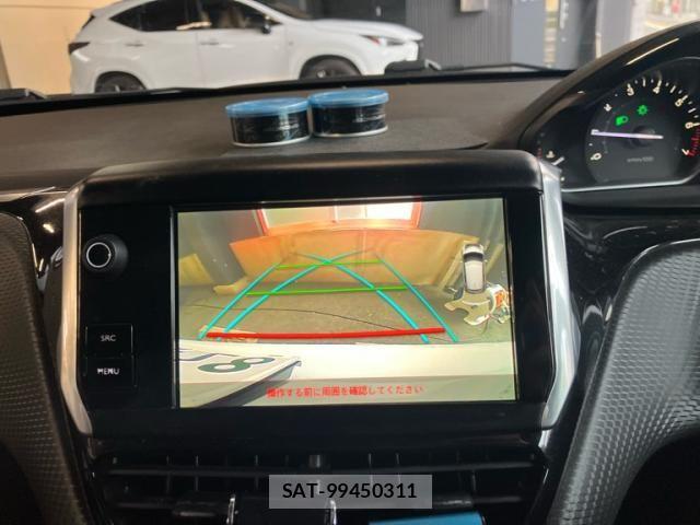 Peugeot 208 2019-06 7251896-21