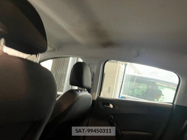 Peugeot 208 2019-06 7251896-24