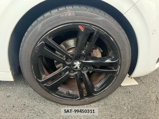 Peugeot 208 2019-06 7251896-8
