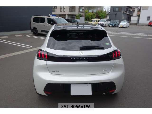 Peugeot 208 2021-07 7251891-11