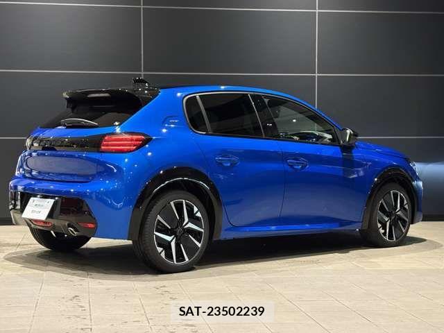 Peugeot 208 2025-11 7272680-9