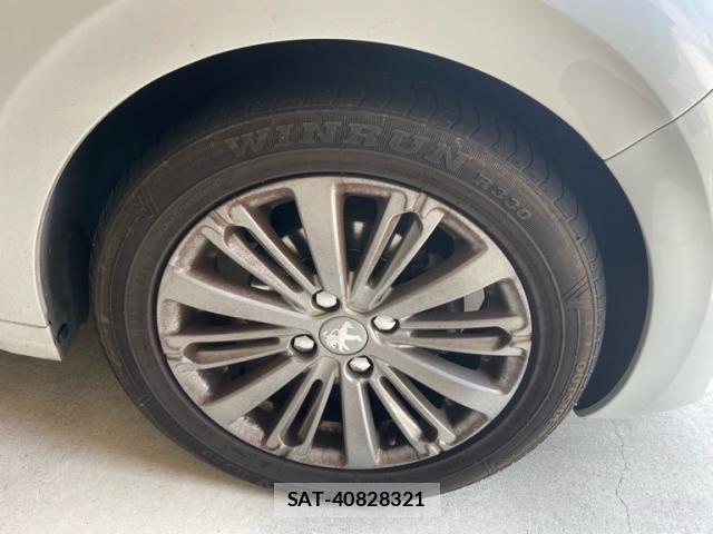 Peugeot 208 2017-04 7329283-3