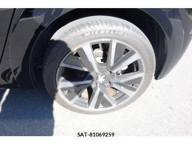 Peugeot 208 2021-12 7329280-16