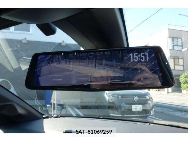 Peugeot 208 2021-12 7329280-7
