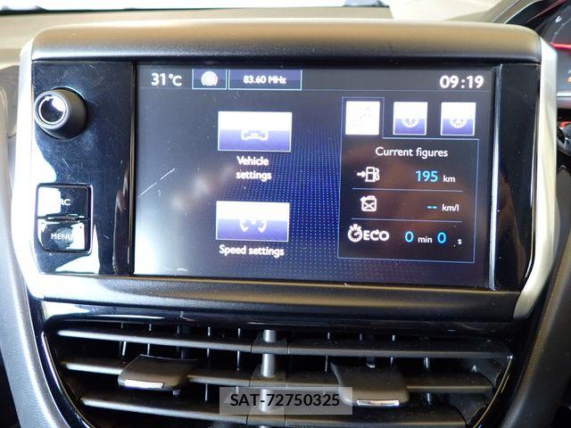 Peugeot 208 2015-08 7329286-11