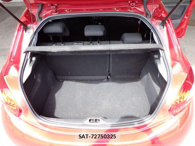 Peugeot 208 2015-08 7329286-21