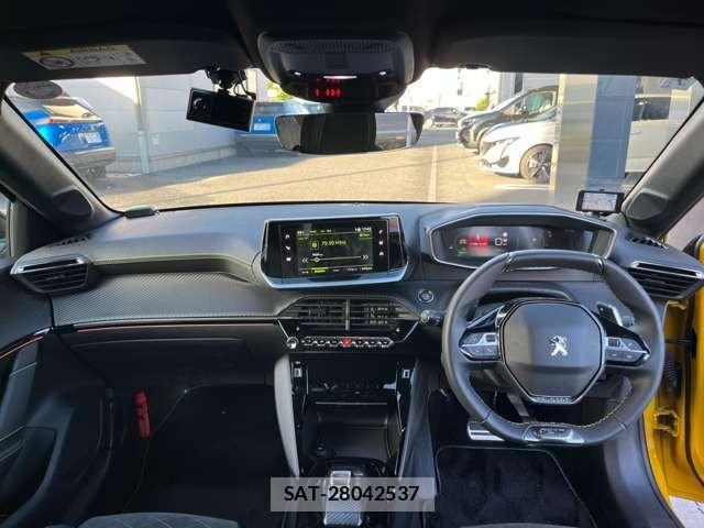 Peugeot 208 2022-07 7329281-11