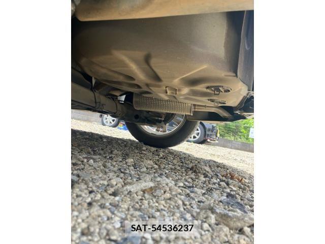 Peugeot 208 2015-03 7329285-12