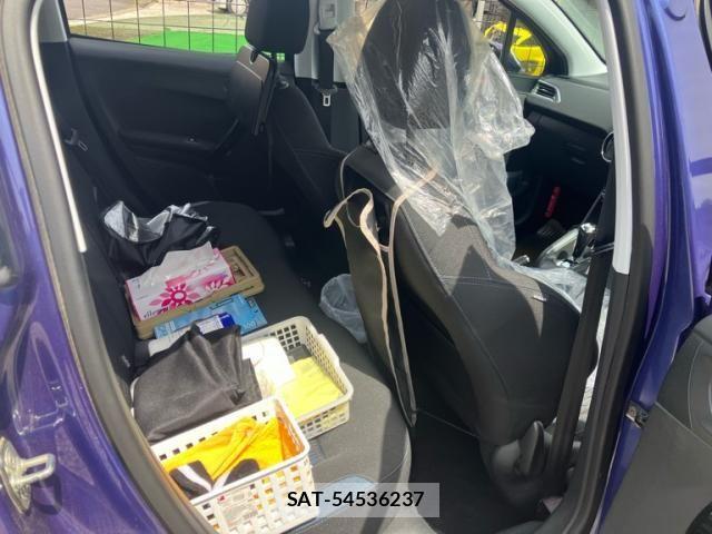 Peugeot 208 2015-03 7329285-17
