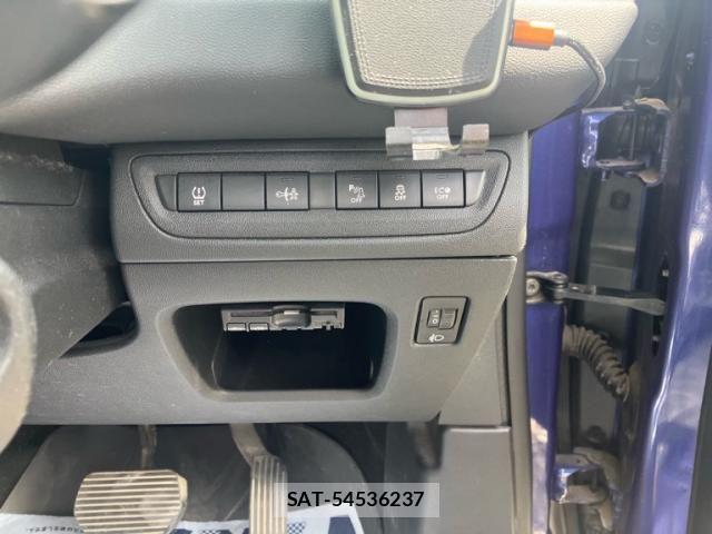 Peugeot 208 2015-03 7329285-19