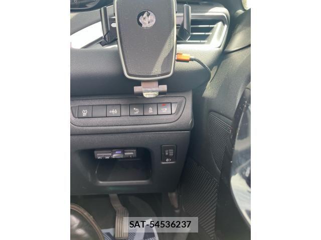 Peugeot 208 2015-03 7329285-23