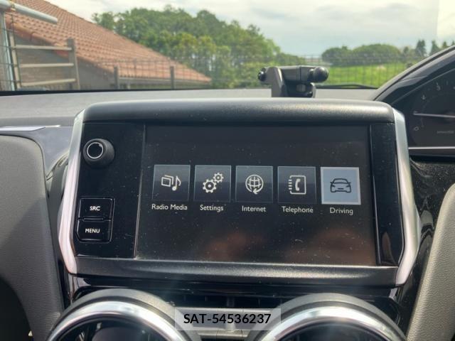 Peugeot 208 2015-03 7329285-25