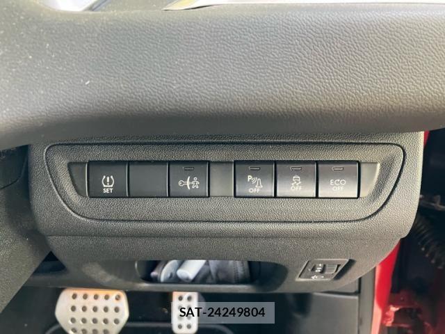 Peugeot 208 2015-08 7359279-9