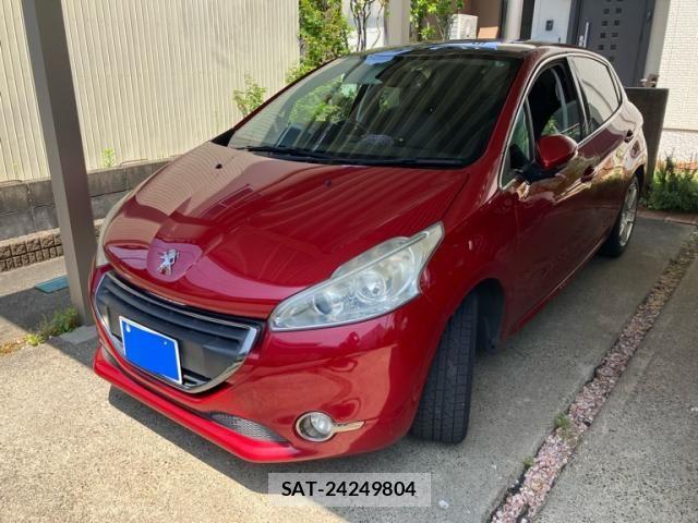 Peugeot 208 2015-08 7359279-1