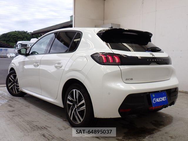 Peugeot 208 2023-06 7359277-2