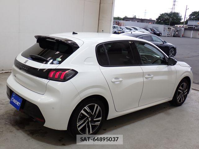 Peugeot 208 2023-06 7359277-7