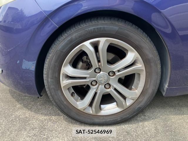 Peugeot 208 2013-09 7456727-9