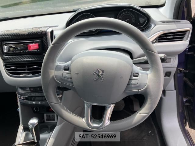 Peugeot 208 2013-09 7456727-15