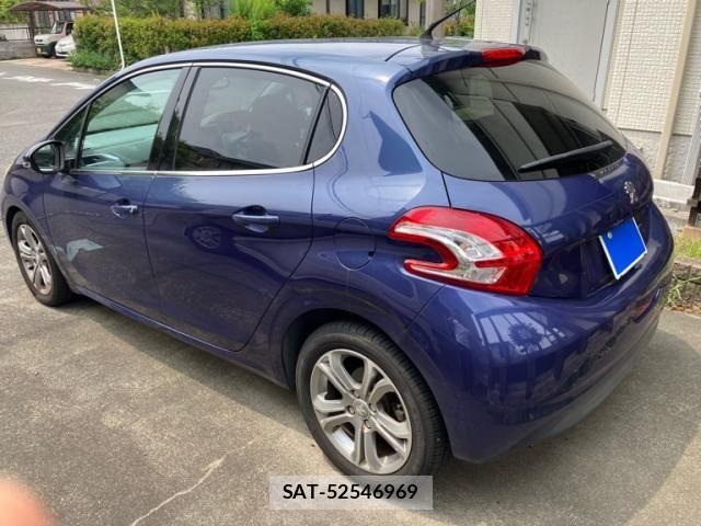 Peugeot 208 2013-09 7456727-3