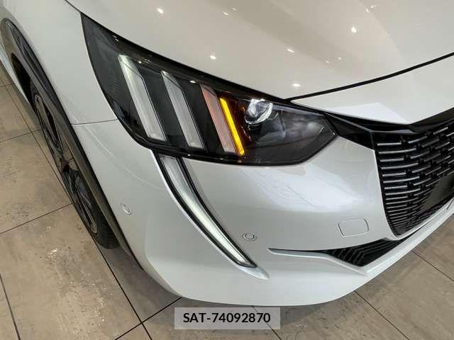 Peugeot 208 2021-07 7509648-12