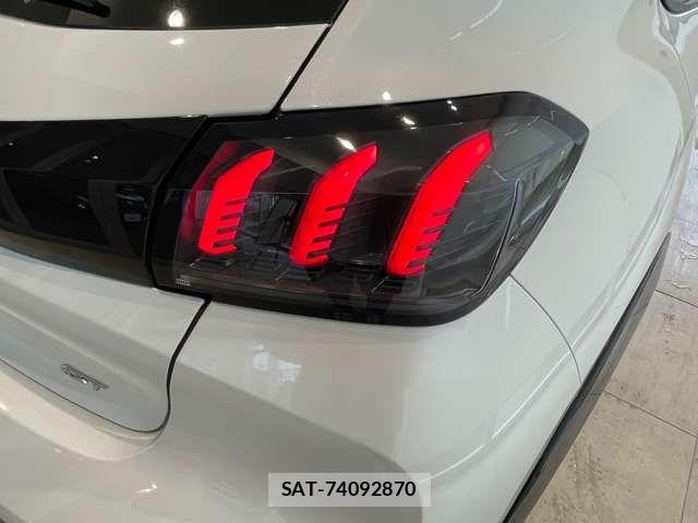 Peugeot 208 2021-07 7509648-14