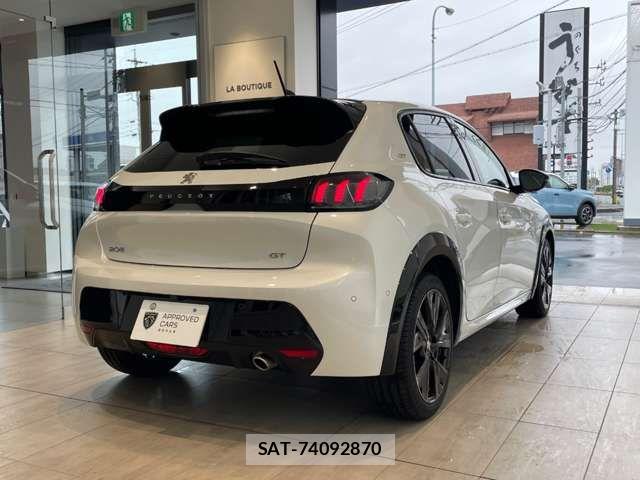 Peugeot 208 2021-07 7509648-8