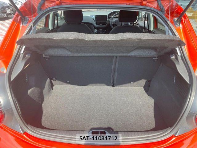 Peugeot 208 2019-02 7502203-10